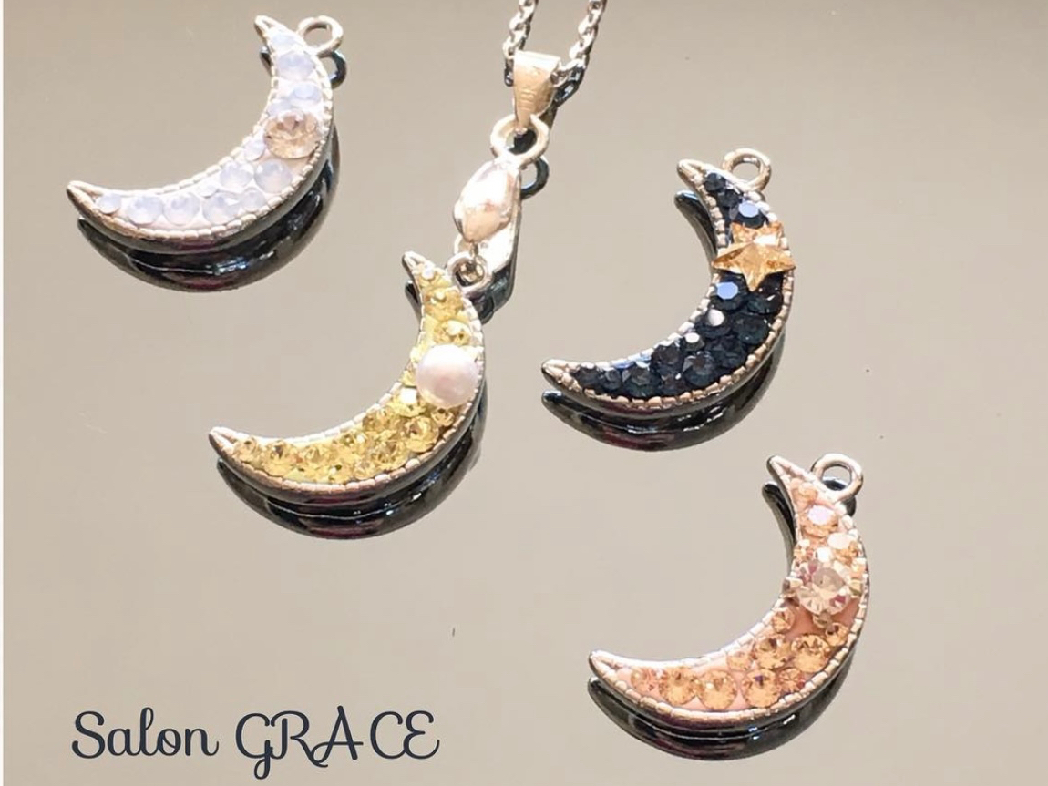 lbNX̓ýAɂ݌ɂ̒炨Iт܂B