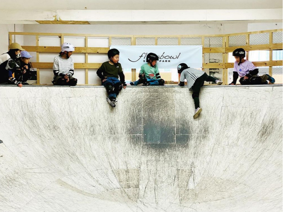 ≪スケートボード≫屋内スケートパーク1時間利用プラン!雨天時でも大丈夫♪レンタル...