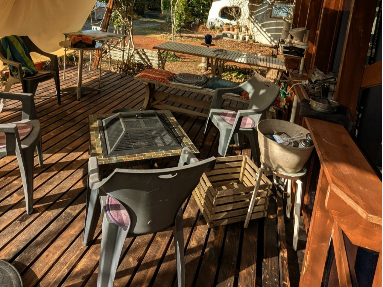 全天候型ウッドデッキBBQテラス