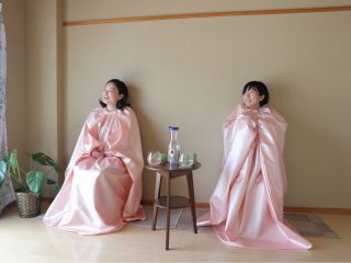 ペア蒸しでお喋りも弾みます