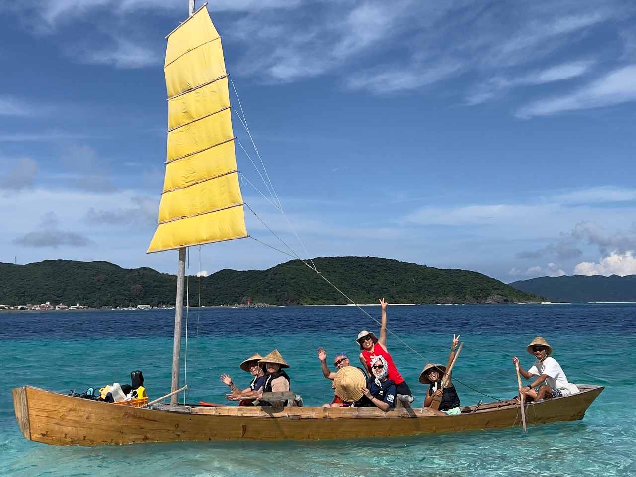 沖縄/座間味島/日帰りOK】沖縄の伝統体験、座間味島でここだけ！サバニ