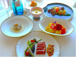 豪華なお食事付プラン!(写真はプレミアムプランの食事です。季節によって食材が変更となる可能性があります)