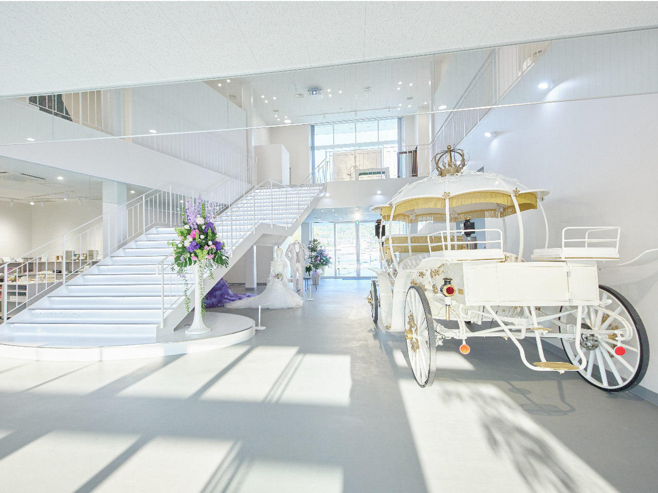 【ベーシックドレスプラン】プリンセス体験!ドレスを着てみましょう 福井観光 女性...