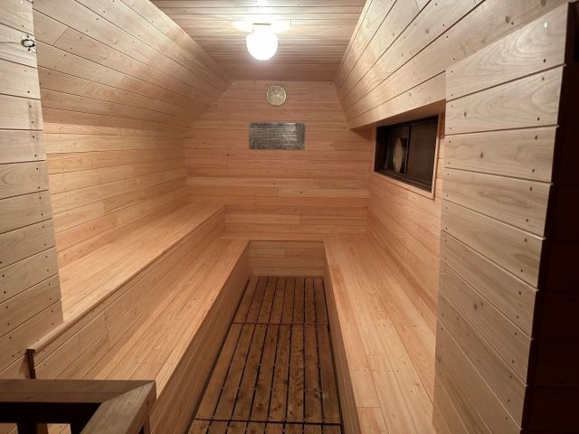 【サウナ】サウナはジャングル風呂と千歳の湯の中にございます。(写真はジャングル風呂内のサウナ。2023年夏改修)