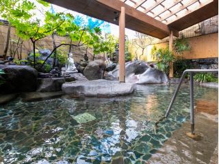 【かっぱの湯】半露天風呂になっています。※男女日替わり制