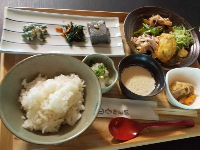 R`]́̕A\񎞂ɂ`i1H1200~jB