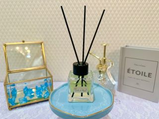 【アロマディフューザー】エッセンシャルオイル(精油)15種の中から好きな香りを2〜3種選び本格調香 ブレンドした香りとアルコール、グリセリンで作成