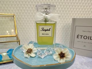 【アロマ香水(30ml) 】エッセンシャルオイル(精油)65種の中から好きな香り8〜12種選び調香。 ブレンドした香りとアルコールを使って香水を1個作成。