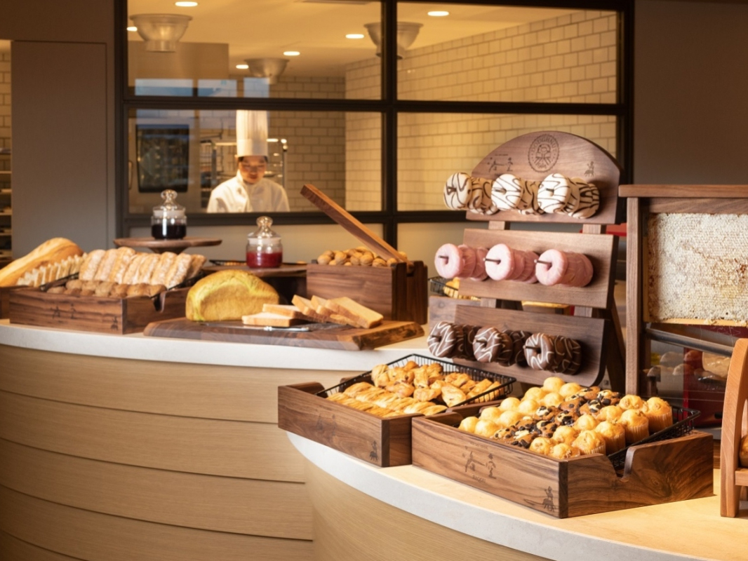 �x�[�J���[�G���A