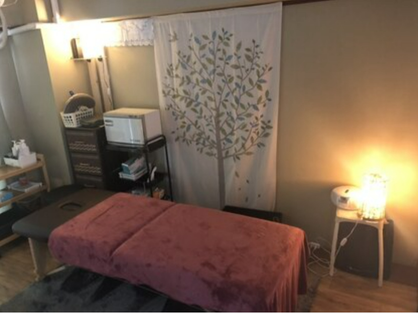 【岐阜/駅近】むくみすっきり!【小顔骨気+黄土よもぎ蒸し】100分コース〈女性に...