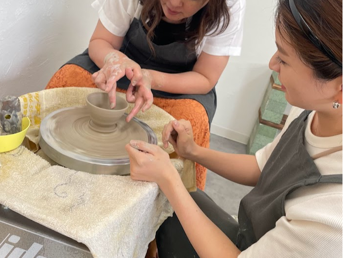 電動ろくろ  マンツーマンでしっかりサポート致します♪