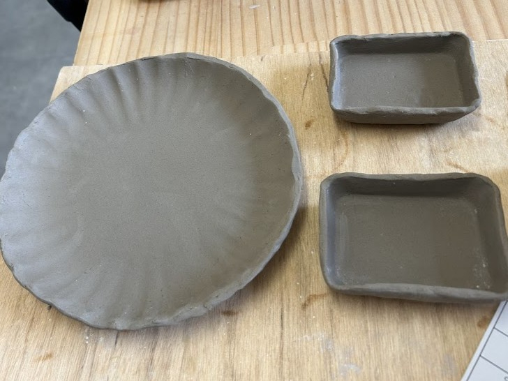 たたらづくり　たたら技法を用いてお皿やお茶碗、湯飲みを作ろう！お皿や豆皿を作るのに最適な技法です。