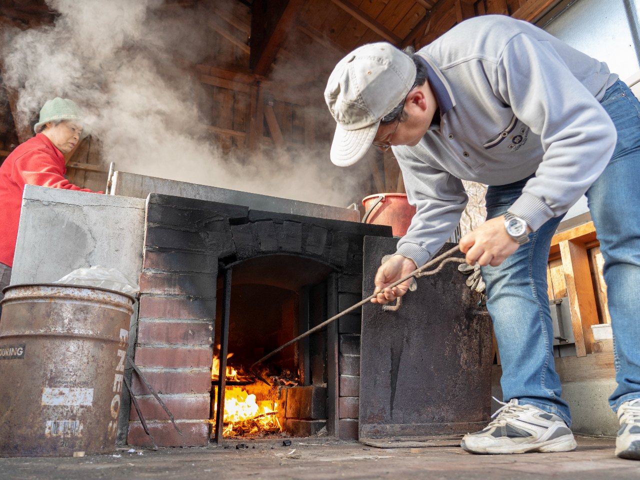 �Z�������C�����ϋl�߂ĉ��Â�����s���܂��B�d�����ׂ��Ƒ̌������Ă��������܂��B