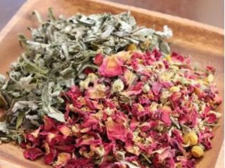 ハーブの読み取りがございます。その時の体調、心境で選ぶハーブも違います。