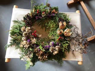 自分の好きな材料を選んでリースを作ろう