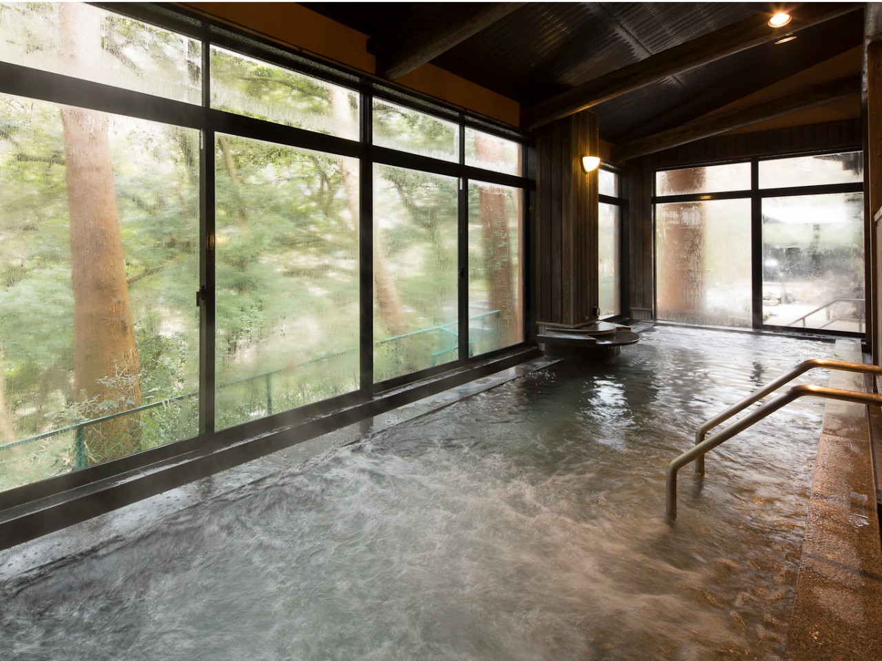 小学生 風呂 民家盗撮 日帰り入浴】*大浴場「本殿 湯楽庵 大湯」*里山を望む露天風呂と囲炉裏料理が自慢♪お一人さまOK◎【当日予約可】【女性・ファミリー】≪箱根口ICより車で約3分≫/箱根湯寮  - じゃらん遊び体験