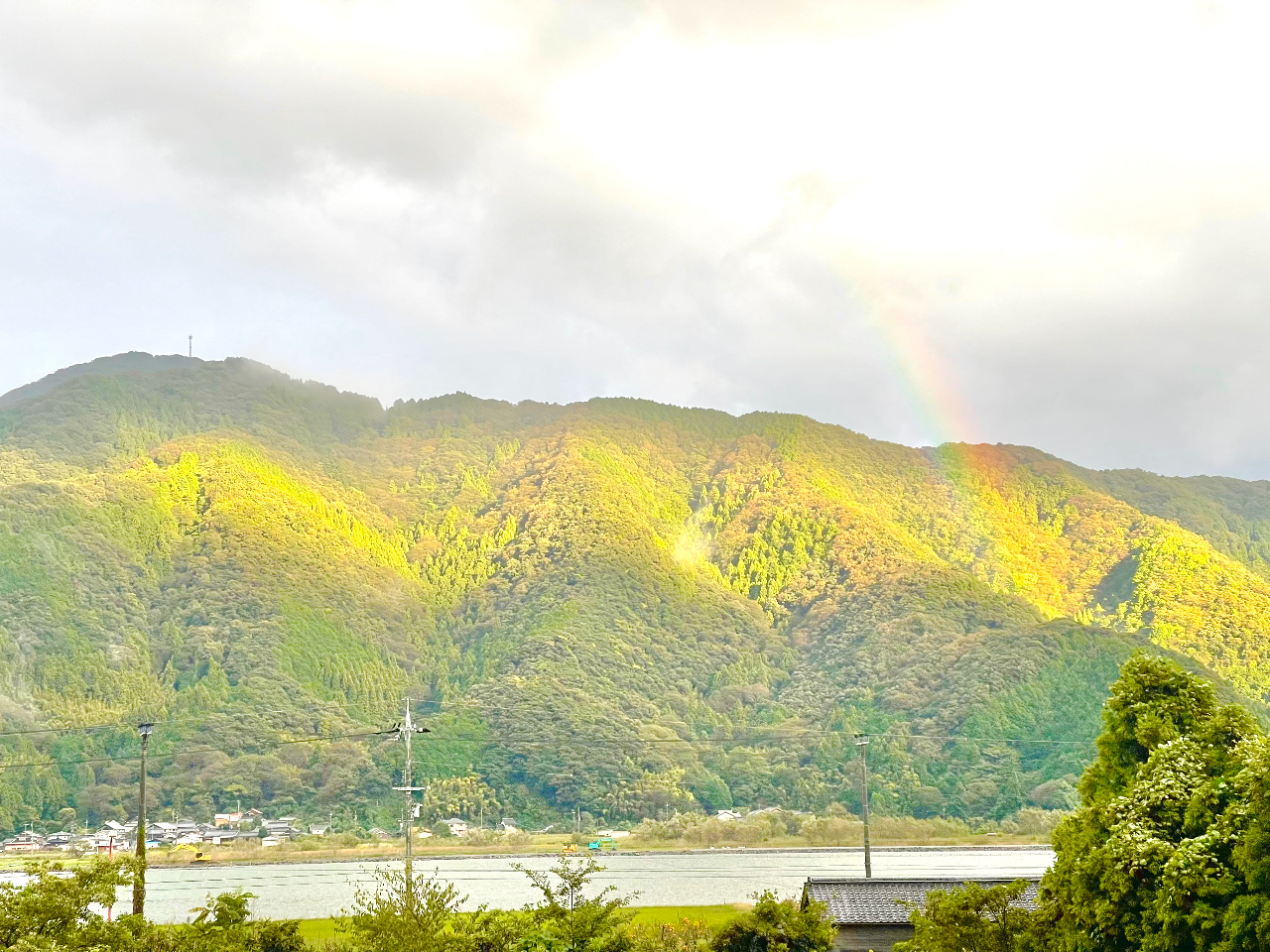 V瓹̉wƂƂZ^[qꏊBRɈ͂܂AC]oiX|bgBߌ͓HI