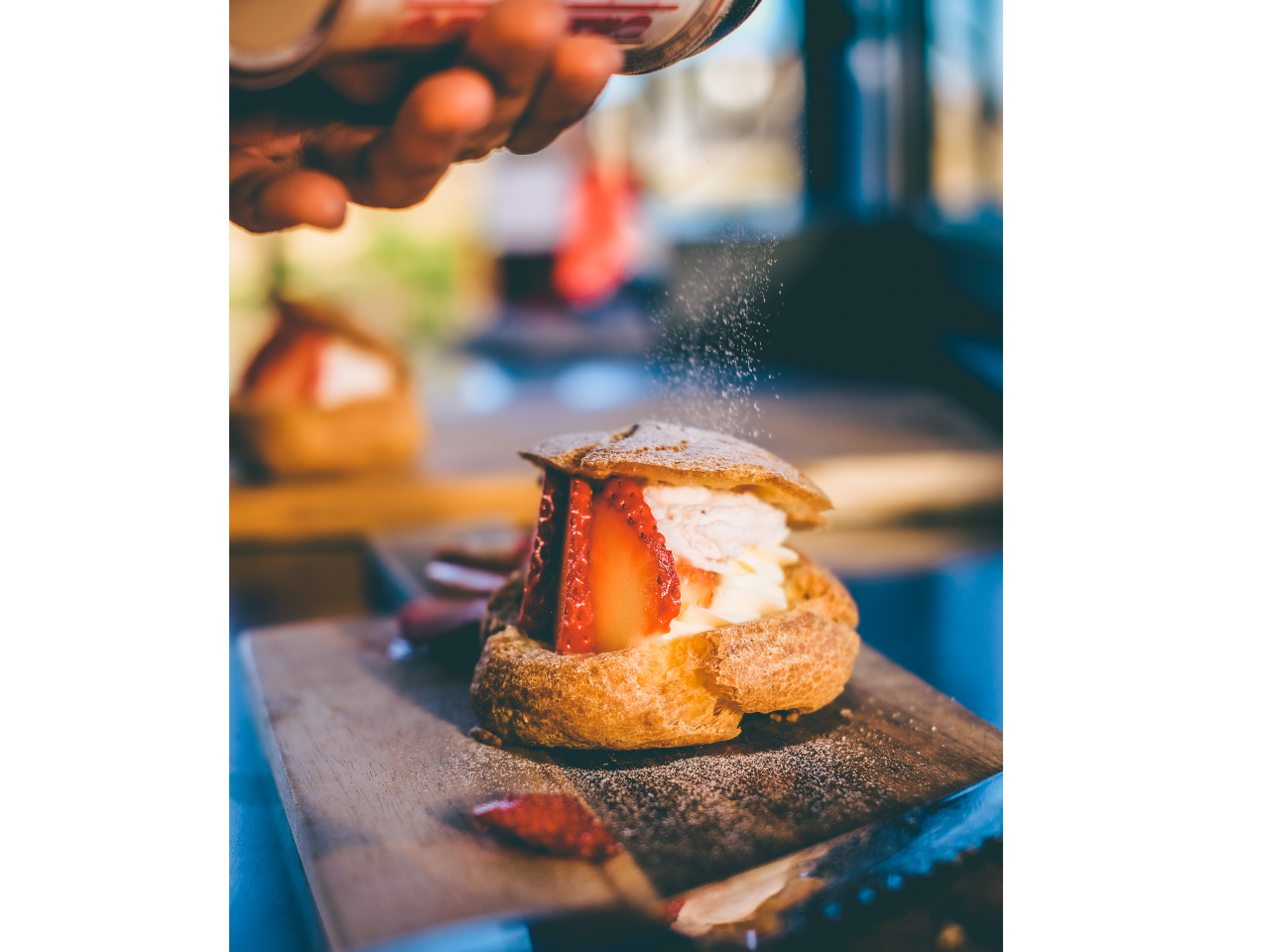 自慢のシュークリームは絶品ですよ♪