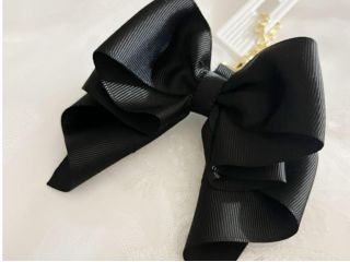 リボンの色選び、パーツ選び、1つ製作するたびにわくわく!初めての方も必ず可愛く完成致します。世界にひとつの自分が作ったリボンを作りましょう♪2つ製作です。