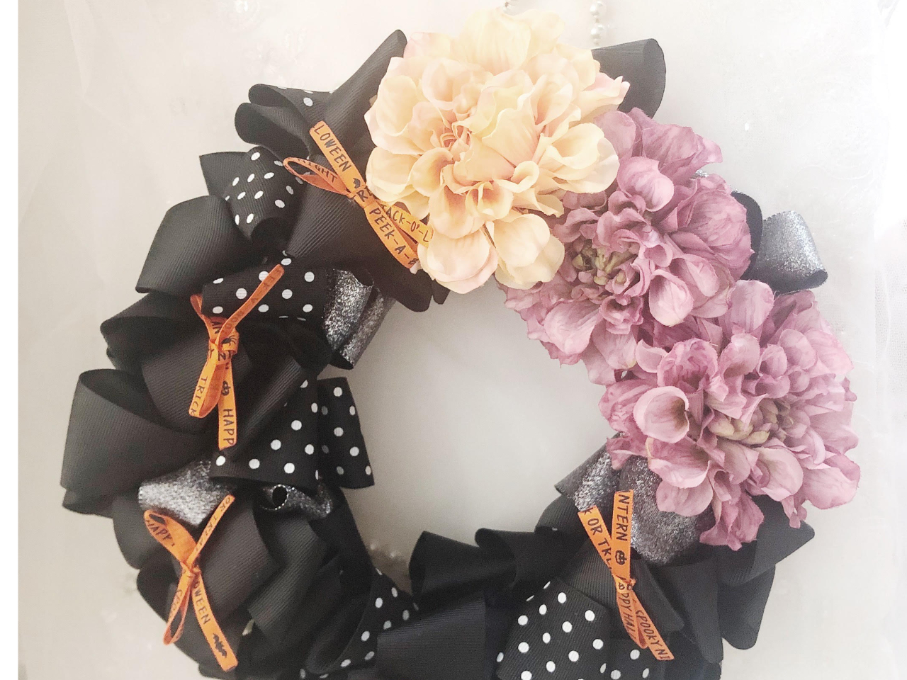 ハロウィン時期に人気の色合わせです。