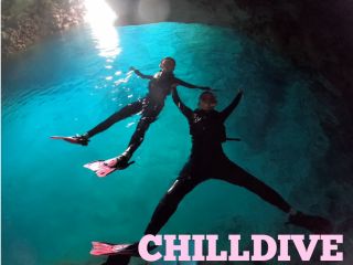 神秘の青の洞窟であなたも記念撮影 インスタ映えまちがいなし!!