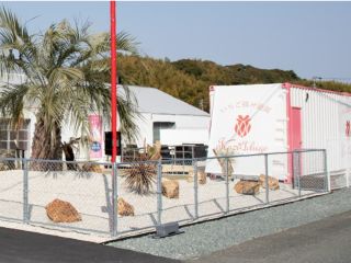 見て、遊んで、食べて。 友達、家族みんなで気軽に楽しめる アミューズメントパーク!