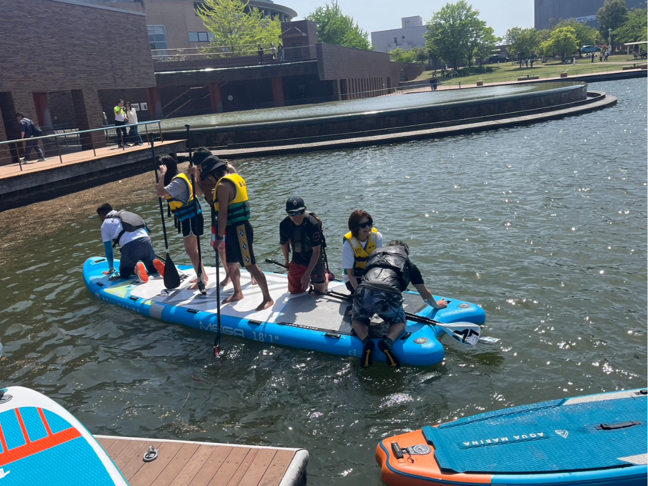 �݂�Ȃňꖇ��SUP�ɏ���Ă݂悤��