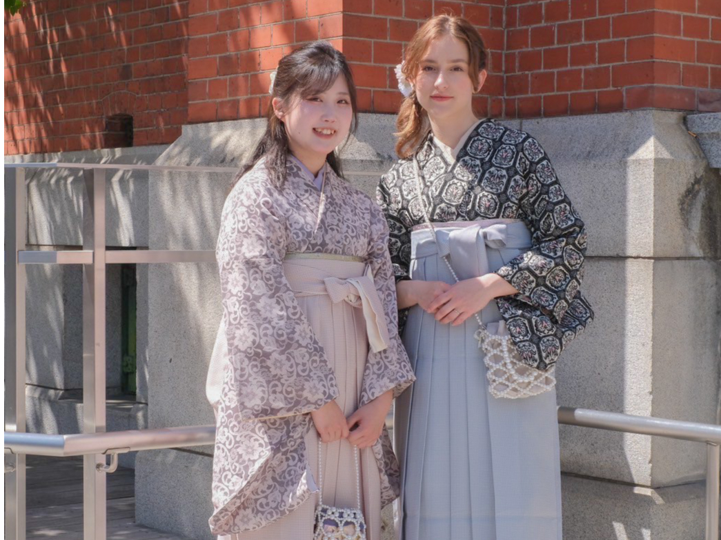 レトロな街並みを背景に、映え写真も撮影可能♪