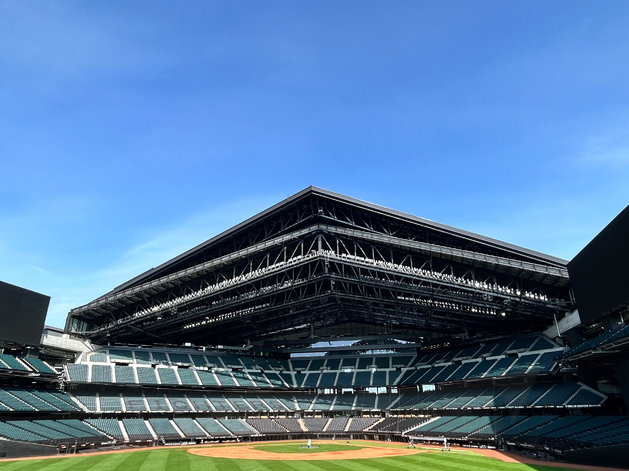 kC̑lCX|bgAGXRtB[h HOKKAIDO̎{݂p܂