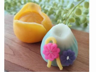 【富士山】と【みかん】の2品を作成します。本物そっくりのみかん作りをお楽しみください♪