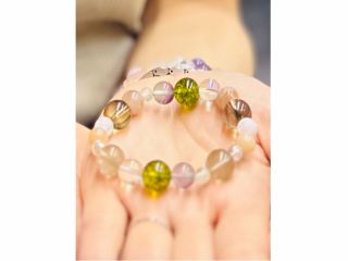 癒しと愛情いっぱいのとても優しいブレスレットが完成しました。着けているだけで、嬉しい気分になれます。貴方もお作りしてみませんか?