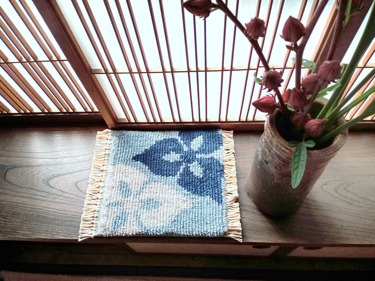 V瓇(Shinnabeshima) V瓇͐VfUCꏊAjʂƂĂ̂㕗ɃAWi