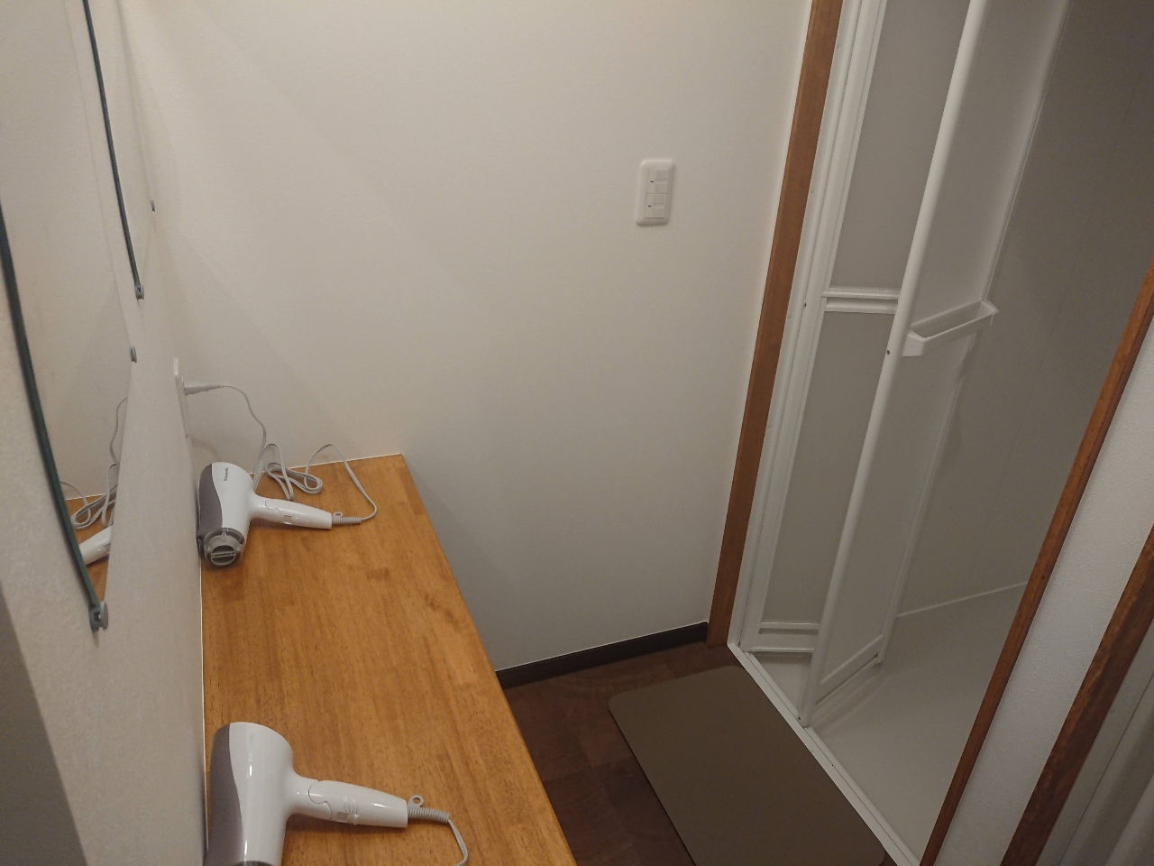 je2u[X̃V[łς肵ĂA肢܂