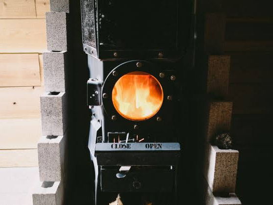 M͐dXg[uBÂŗh߂𒭂߂ȂADMCɐg䂾˂΁EEE