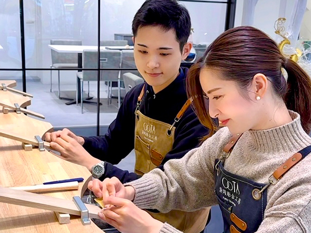 おふたりで相談しながら、デザインや加工をほどこす時間は、今までにない思い出になります。