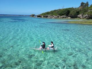 ドローン撮影でお撮りしております。上空から撮るからこその本来の海の美しさを感じることができます。