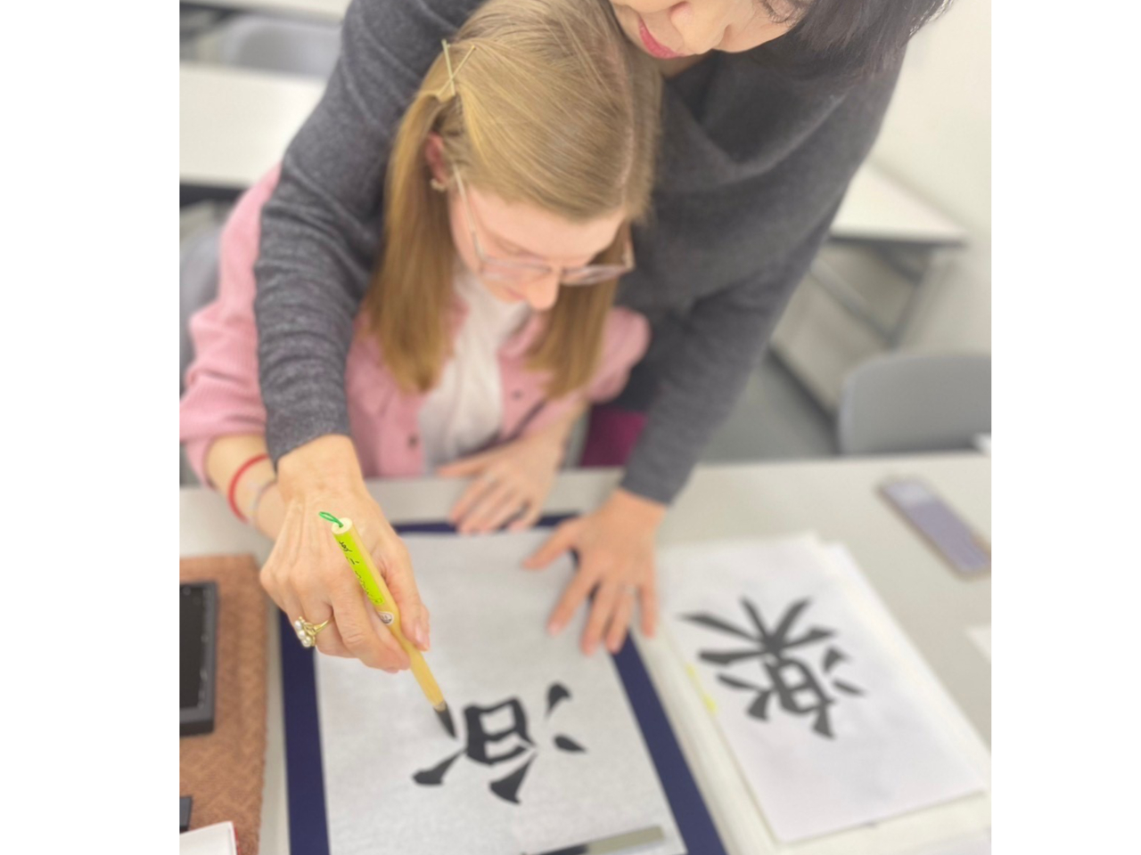 好きな漢字を選んで書きましょう。初めての方でもしっかりお教えします!