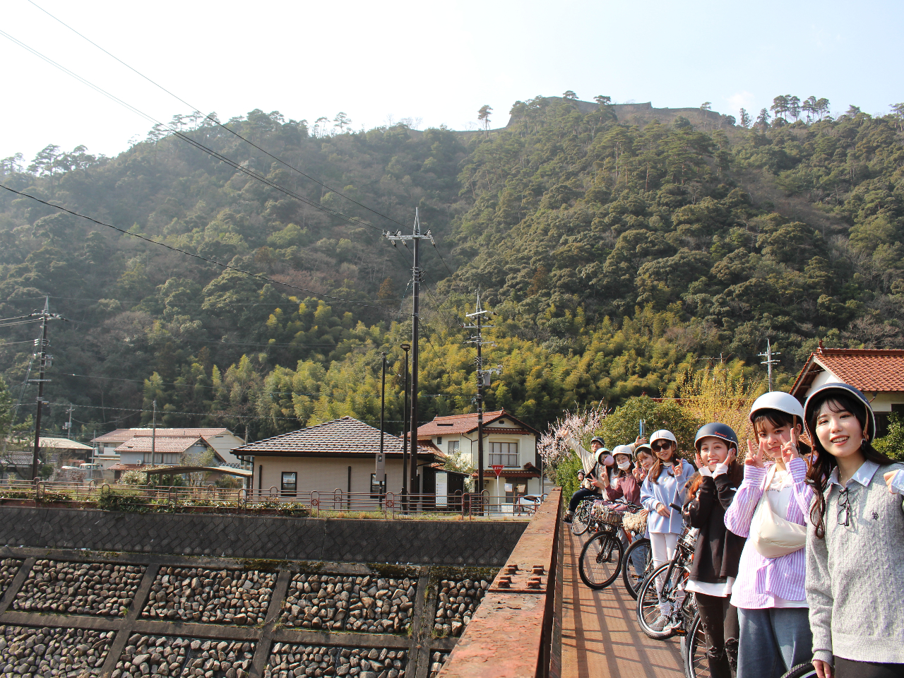 �Øa���Ղ��Y��Ɍ�����X�|�b�g�ɂ����ē��I