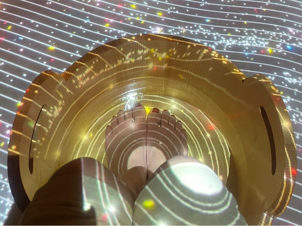 �����̍���Ɖ��y�B�܊��S�ĂŊ��\...��