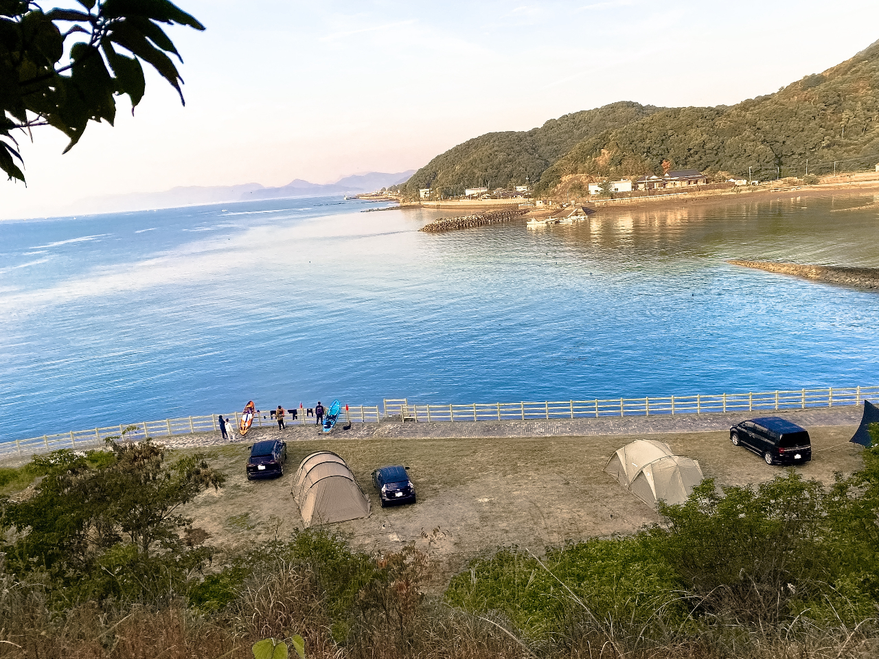 CQقǂ̍ɂASƂI[Vr[łBAPQOuŁA^egE^[tƎԂPł]T̃Xy[XłB