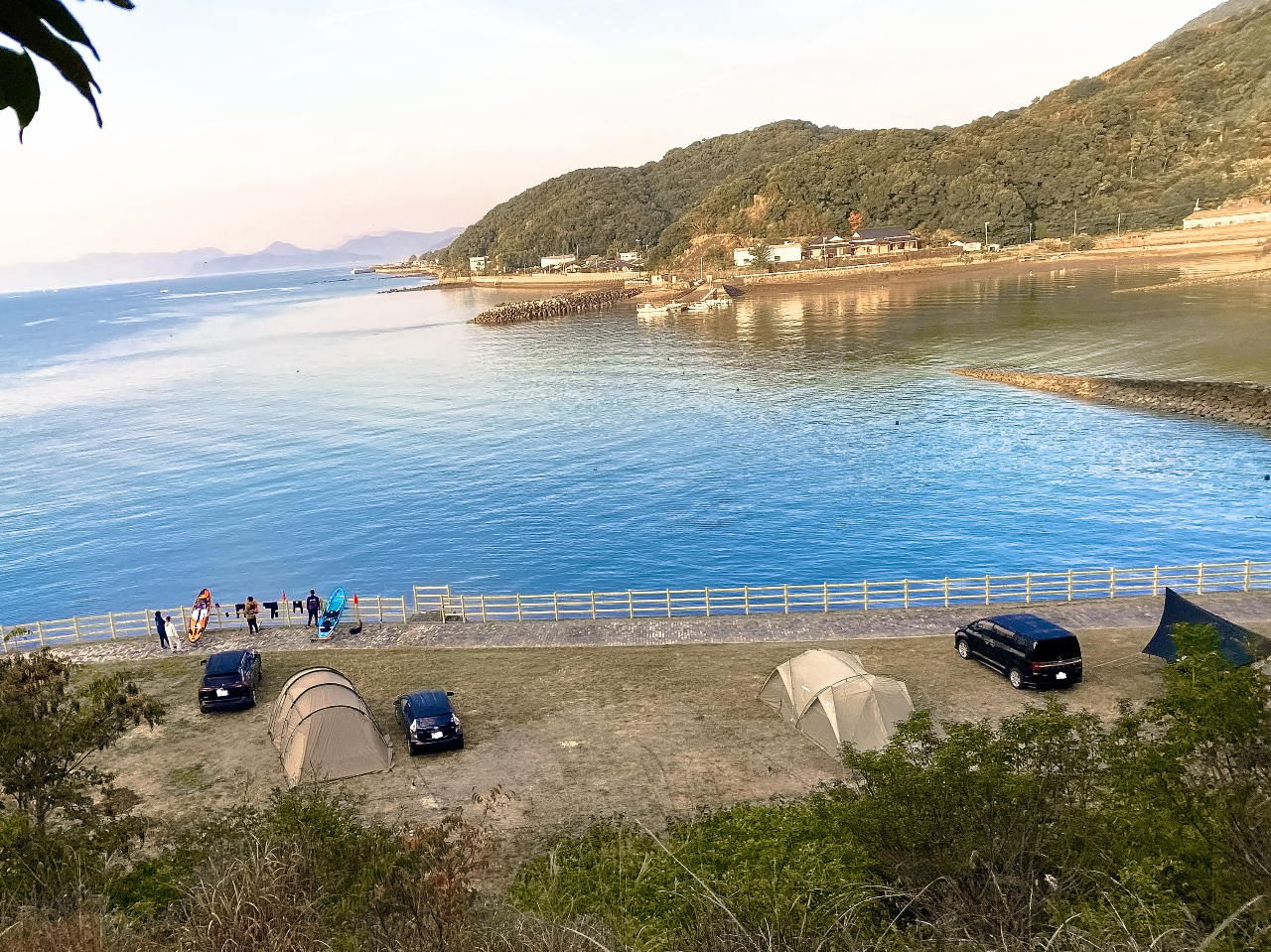 CQقǂ̍ɂASƂI[Vr[łBAPQOuŁA^egE^[tƎԂPł]T̃Xy[XłB