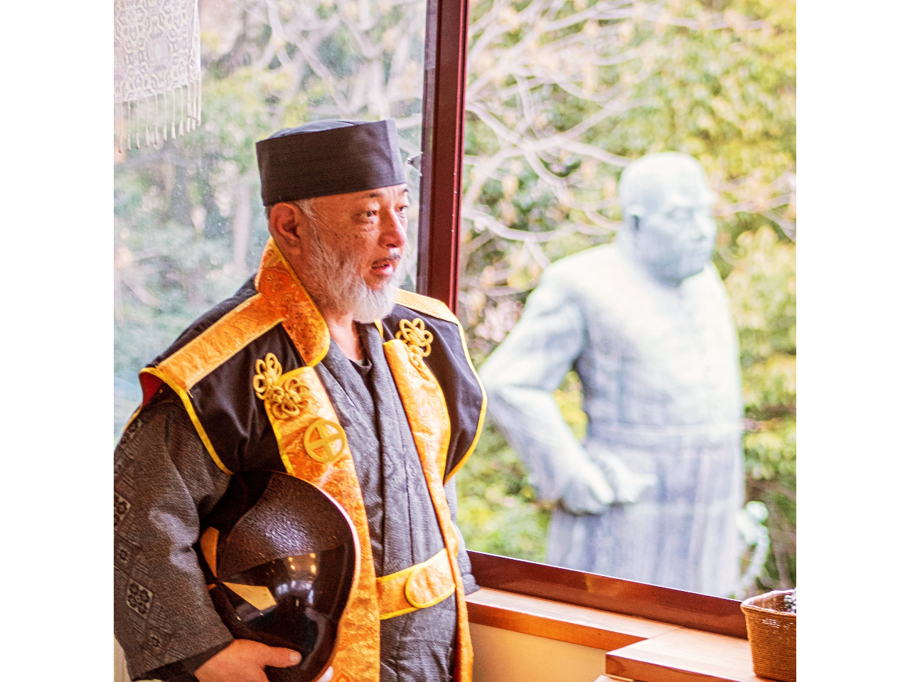 とっておきの西郷どんに会える歴史空間。
西郷隆盛像のとなり、眺望と歴史を楽しみながら、ほっと一息つける場所。
それが「西郷隆盛銅像展望ホール K10カフェ」です。