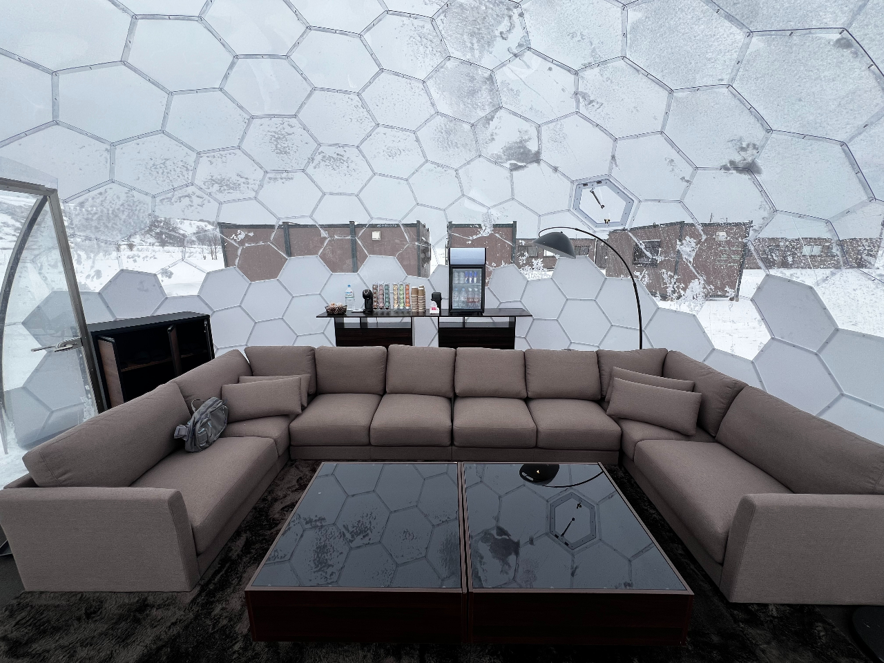 xeph[egɂ̓hNpӂĂ܂