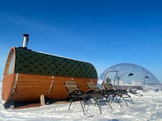 結氷した大沼を望める極寒の大自然の中でサウナ&外気浴体験♪