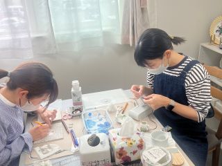 お友達同士やお一人様も歓迎!夢中になれる時間を楽しんでくださいね。