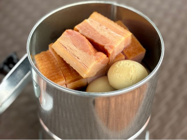 おすすめ具材1:うずら卵・ベーコン