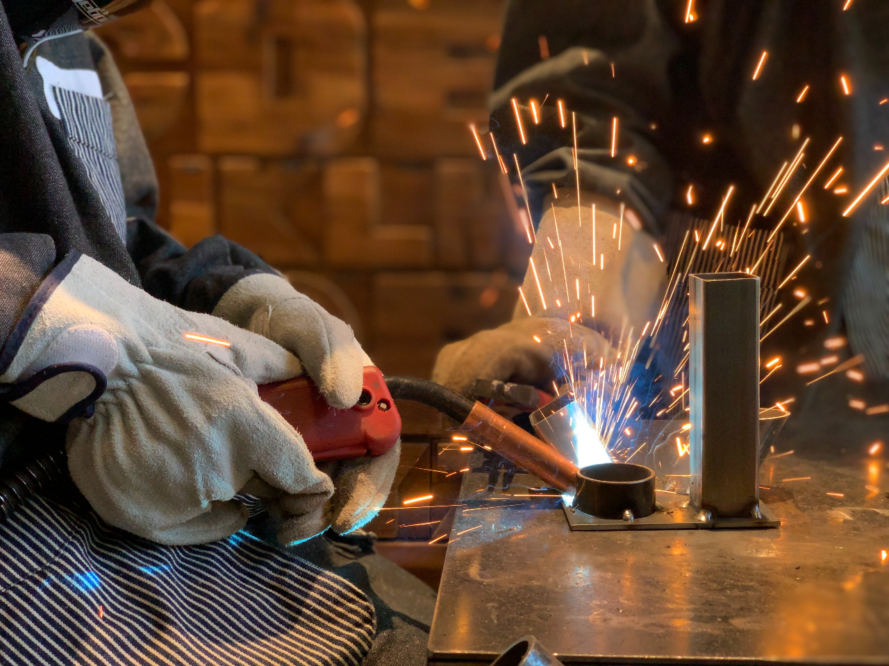 ペン立て制作の様子