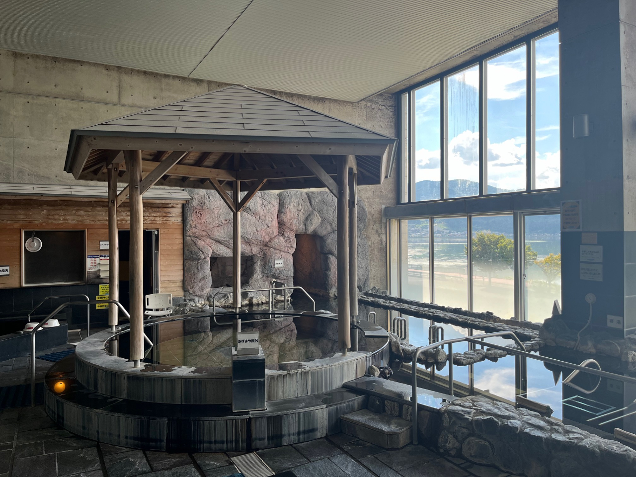 �����i�Q���j