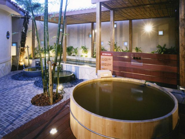 樽風呂も気持ちがいいですよ♪