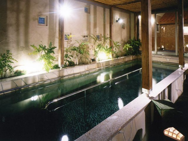 珍しい歩行湯もあります!